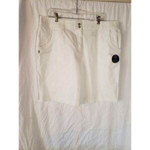 Women's Karen Scott White Comfort Waist Shorts Size 18